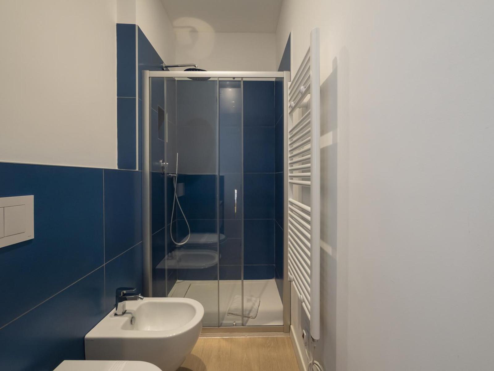 Modern & Functional Steps From Bosco Verticale & Gae Aulenti Apartment